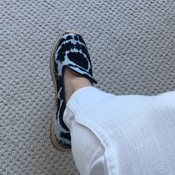 Elyse Walker Dee Espadrille in Tie Dye - Picture 3 of 8